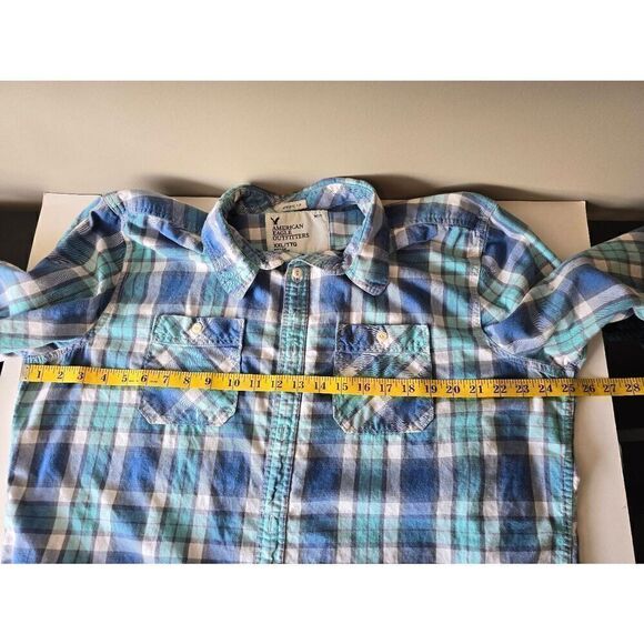 Two shirts-Mens- American Eagle/Lincoln Outfitters - Picture 5 of 13